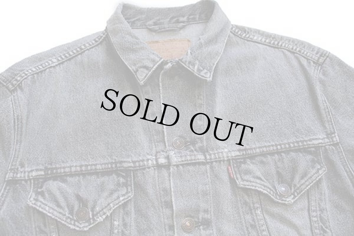 画像3: 90s Levi'sリーバイス 70503 先染め ブラック デニムジャケット 4ポケット ボロ L★ユーロ (3)