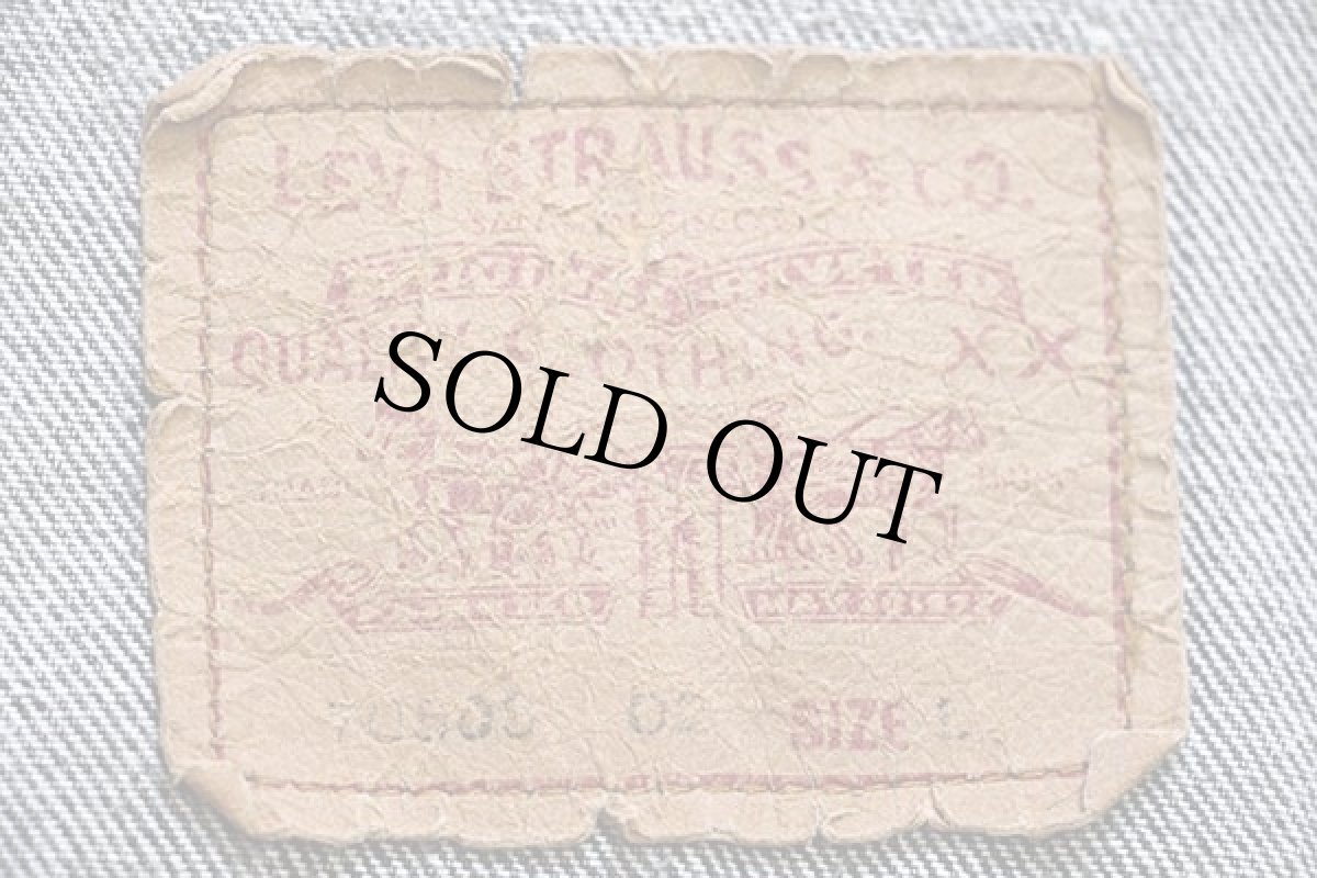 画像4: 90s Levi'sリーバイス 70503 先染め ブラック デニムジャケット 4ポケット ボロ L★ユーロ (4)