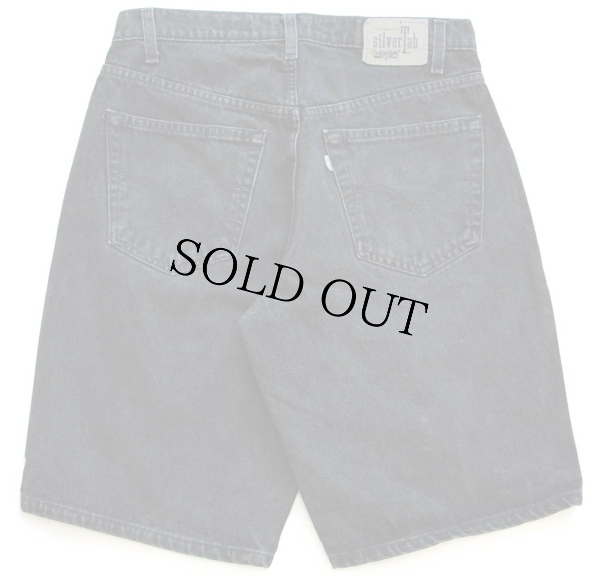 画像2: 90s Levi'sリーバイス silverTabシルバータブ LOOSE ワンタック ブラックデニム ショートパンツ w32★ショーツ (2)