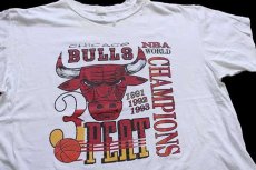 画像1: 90s NBA CHICAGO BULLS シカゴ ブルズ 3PEAT コットンTシャツ 白 M (1)