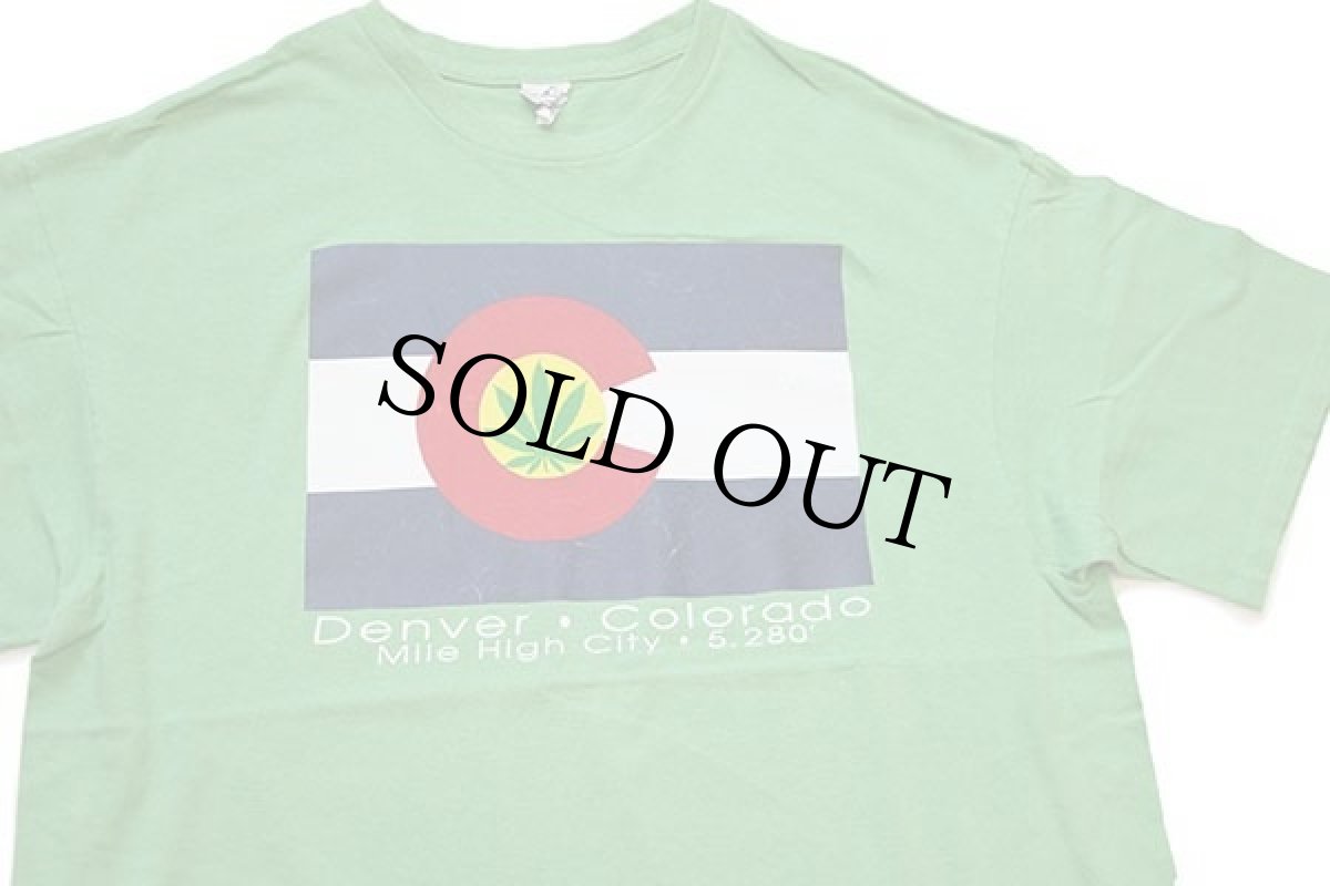 画像1: 00s Denver Colorado 州旗 ガンジャ コットンTシャツ 薄緑 XL (1)