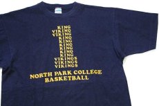 画像1: 70s USA製 Championチャンピオン VIKINGS NORTH PARK COLLEGE BASKETBALL コットンTシャツ 紺 L (1)