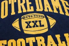 画像5: 90s USA製 NOTRE DAME FOOTBALL ひび割れプリント コットン フットボールTシャツ 紺 XL (5)