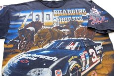 画像1: 90s NASCAR 700 CHARGING HORSES Dale Earnhardt 全面プリント コットンTシャツ カスタム 炭黒 (1)