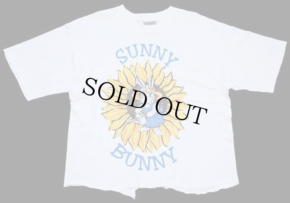 画像2: 90s USA製 SUNNY BUNNY ひまわり うさぎ アート カットオフ コットンTシャツ 白 (2)