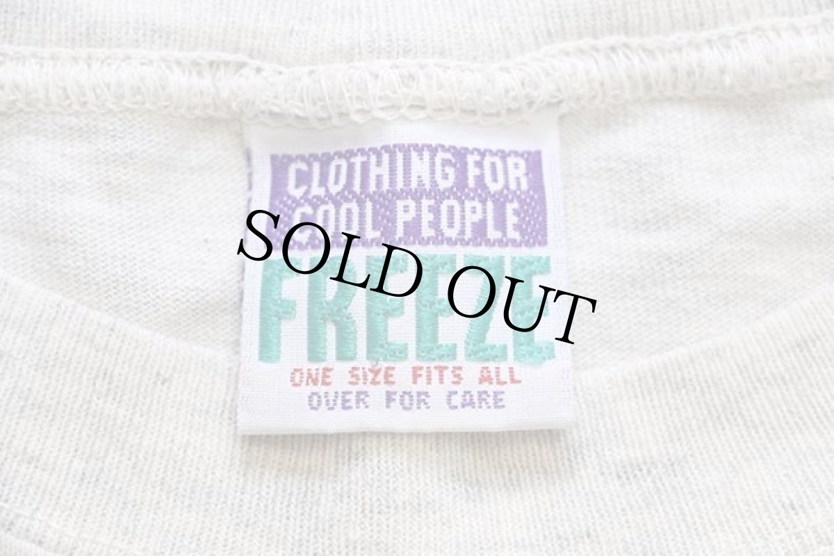 画像4: 90s USA製 FREEZE Warner Bros キャラクター 刺繍 ツートン コットンTシャツ オートミール×紫 (4)