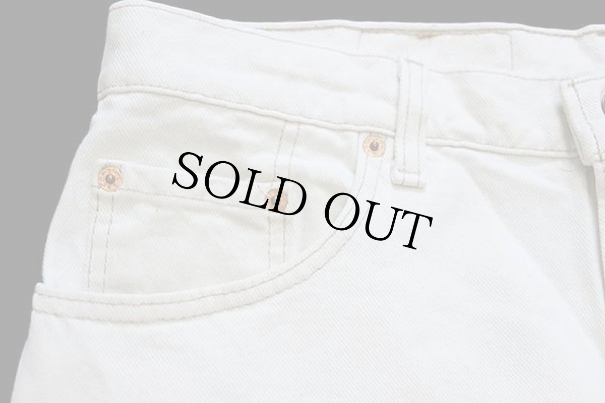 画像8: 90s USA製 Levi'sリーバイス 550 カラーデニムパンツ 生成り w36 L32 (8)