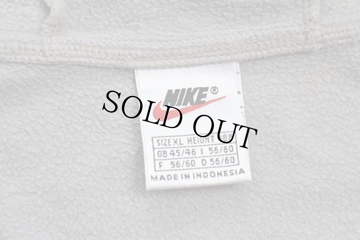 画像4: 90s NIKEナイキ ロゴ刺繍&パッチ付き ハーフジップ プルオーバー スウェットパーカー グレーベージュ XL (4)