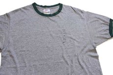 画像1: 90s USA製 NIKEナイキ ロゴ刺繍 リンガーTシャツ ボロ 杢グレー×緑 M (1)