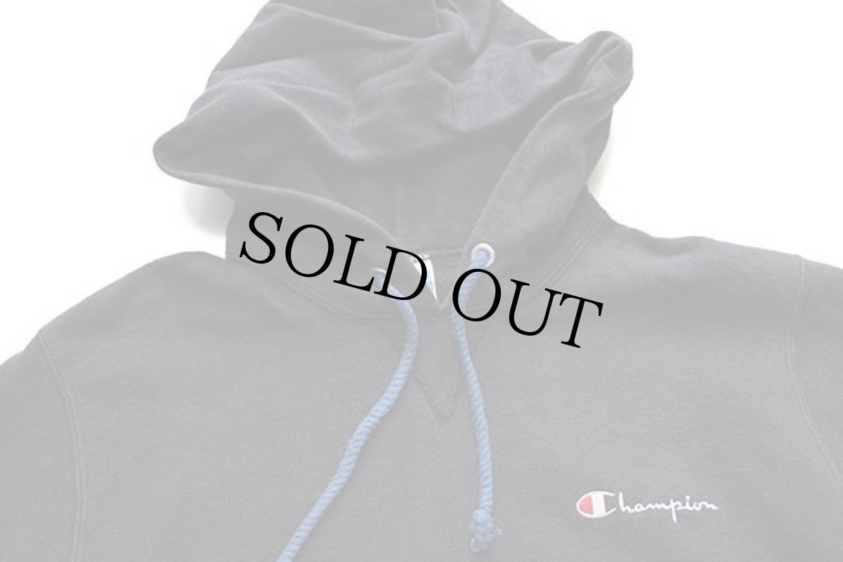 画像3: 90s USA製 Championチャンピオン ワンポイント スクリプト ロゴ刺繍 前V スウェットパーカー 黒 XL (3)