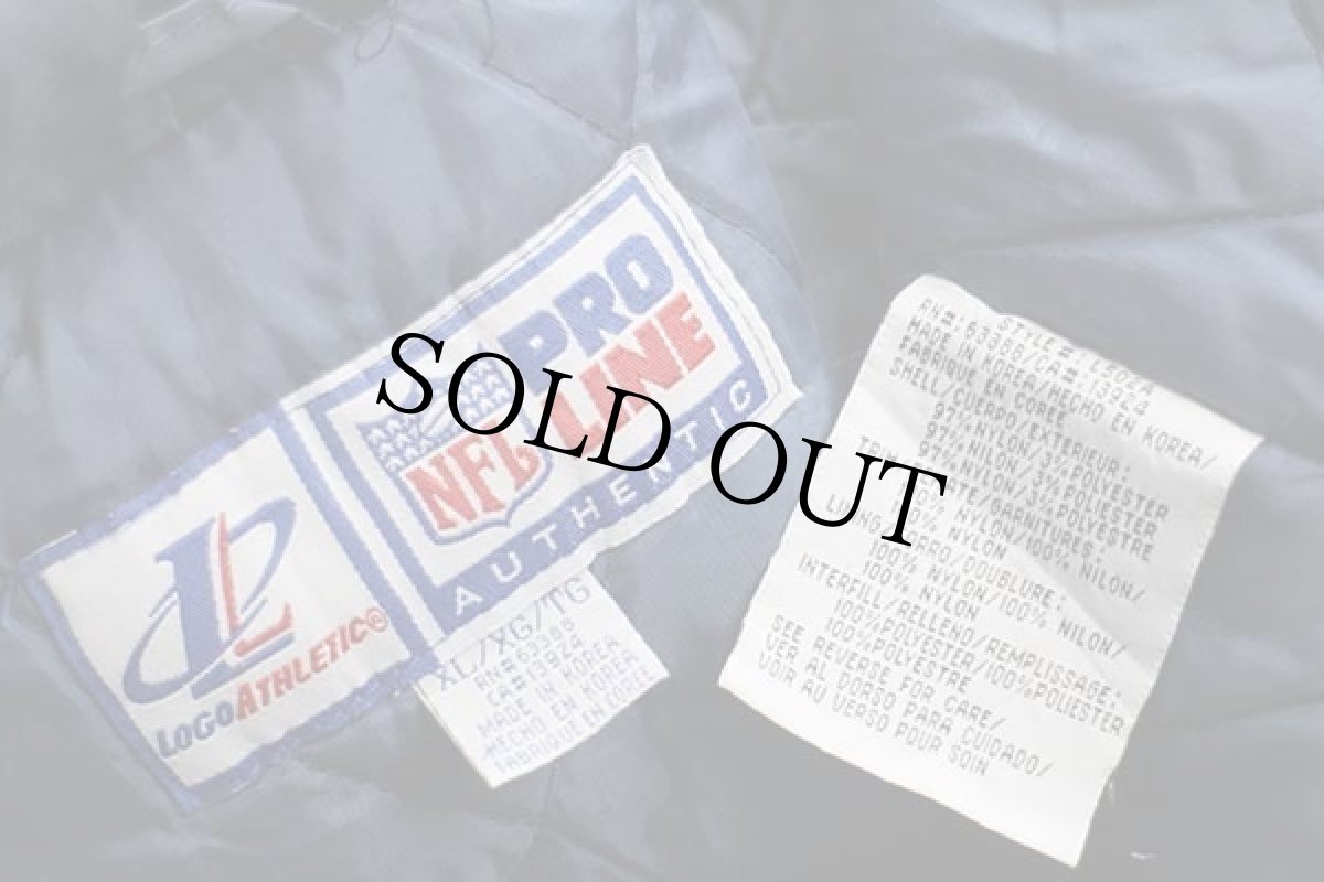 画像4: 90s LOGO ATHLETIC NFL COWBOYS 刺繍＆アップリケ キルティングライナー ナイロンジャケット 黒×紺 XL (4)