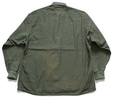画像2: 70s 米軍 U.S.ARMY スタンドカラー コットンサテン ケミカルプロテクティブ ライナーシャツ オリーブグリーン M★09 (2)