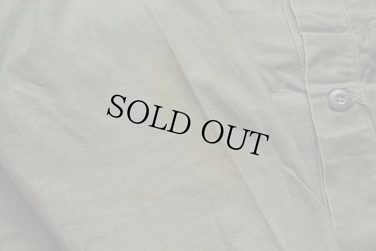 画像6: 70s 米軍 U.S.ARMY スタンドカラー コットンサテン ケミカルプロテクティブ ライナーシャツ オリーブグリーン M (6)