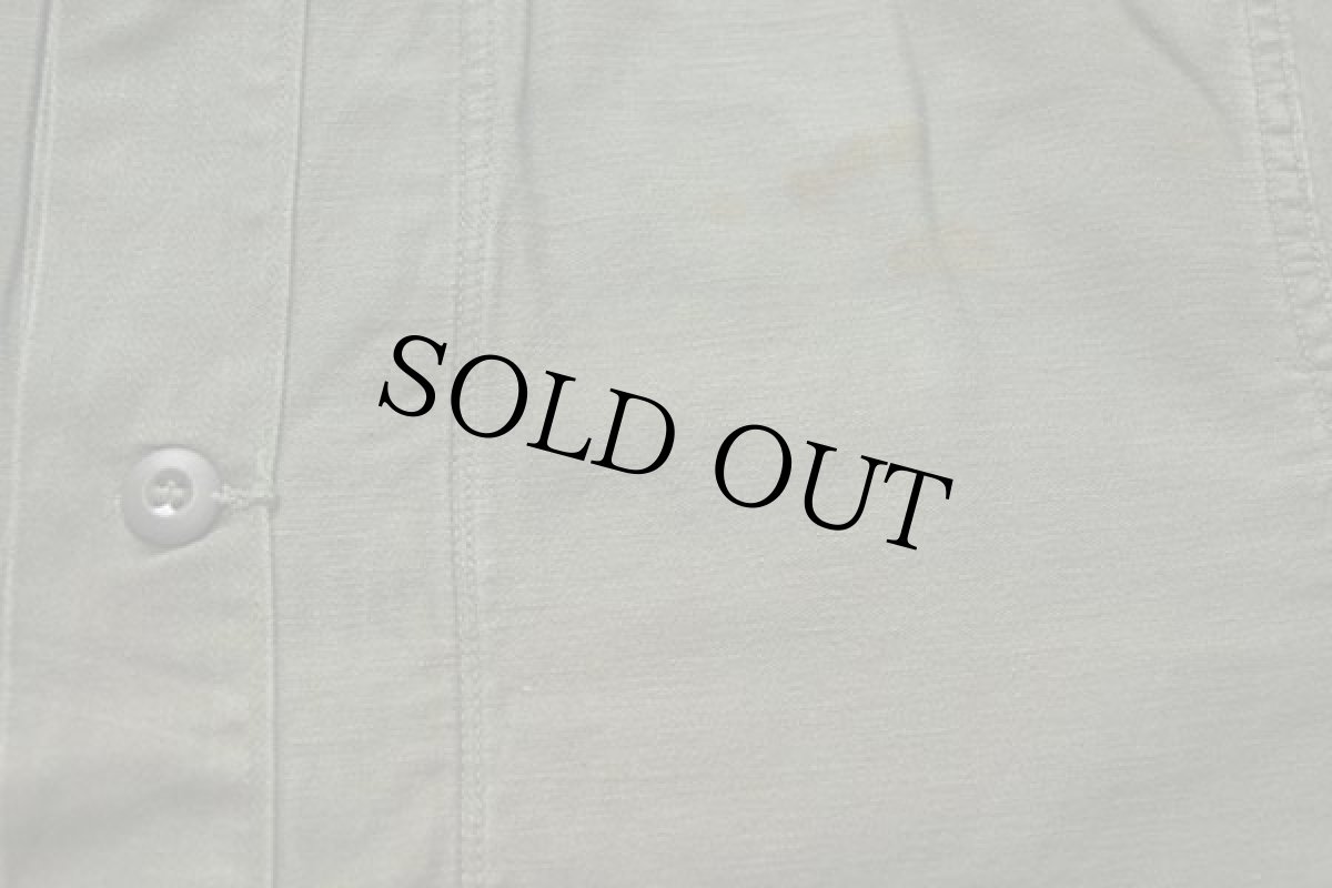 画像6: 70s 米軍 U.S.ARMY スタンドカラー コットンサテン ケミカルプロテクティブ ライナーシャツ オリーブグリーン M★02 (6)