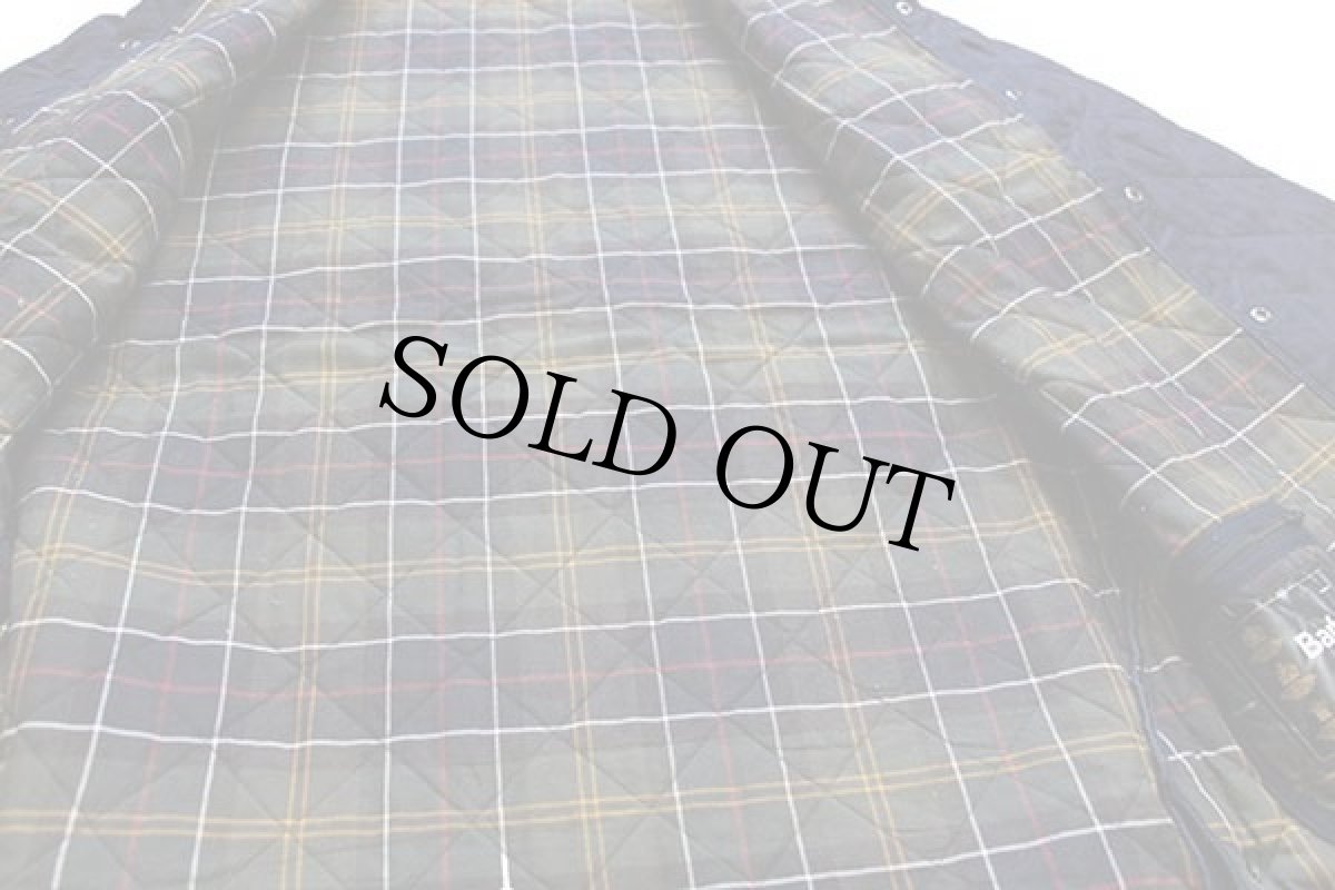 画像5: 00s ルーマニア製 Barbourバブアー D891 CLASSIC ESKDALE JACKET タータンチェックライナー キルティングジャケット 紺 M (5)