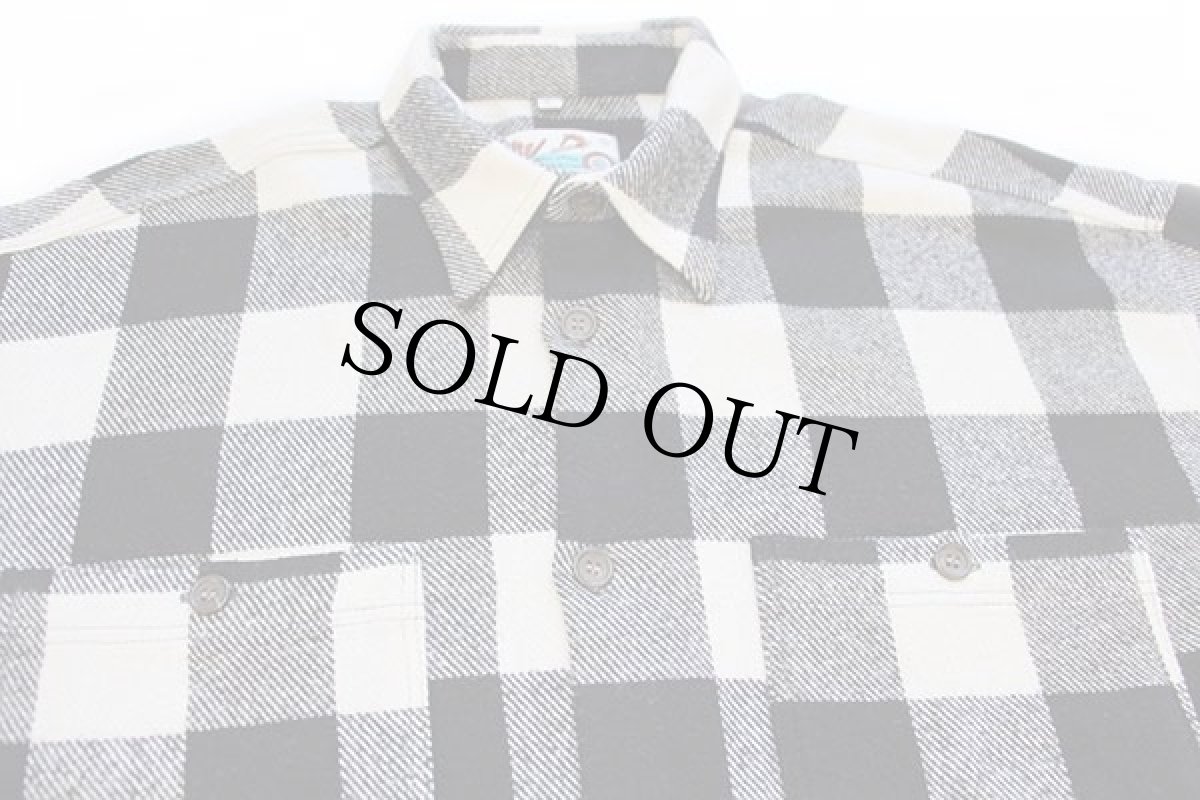 画像3: 90s イタリア製 By D バッファローチェック ウール混 シャツ 黒×白 L (3)