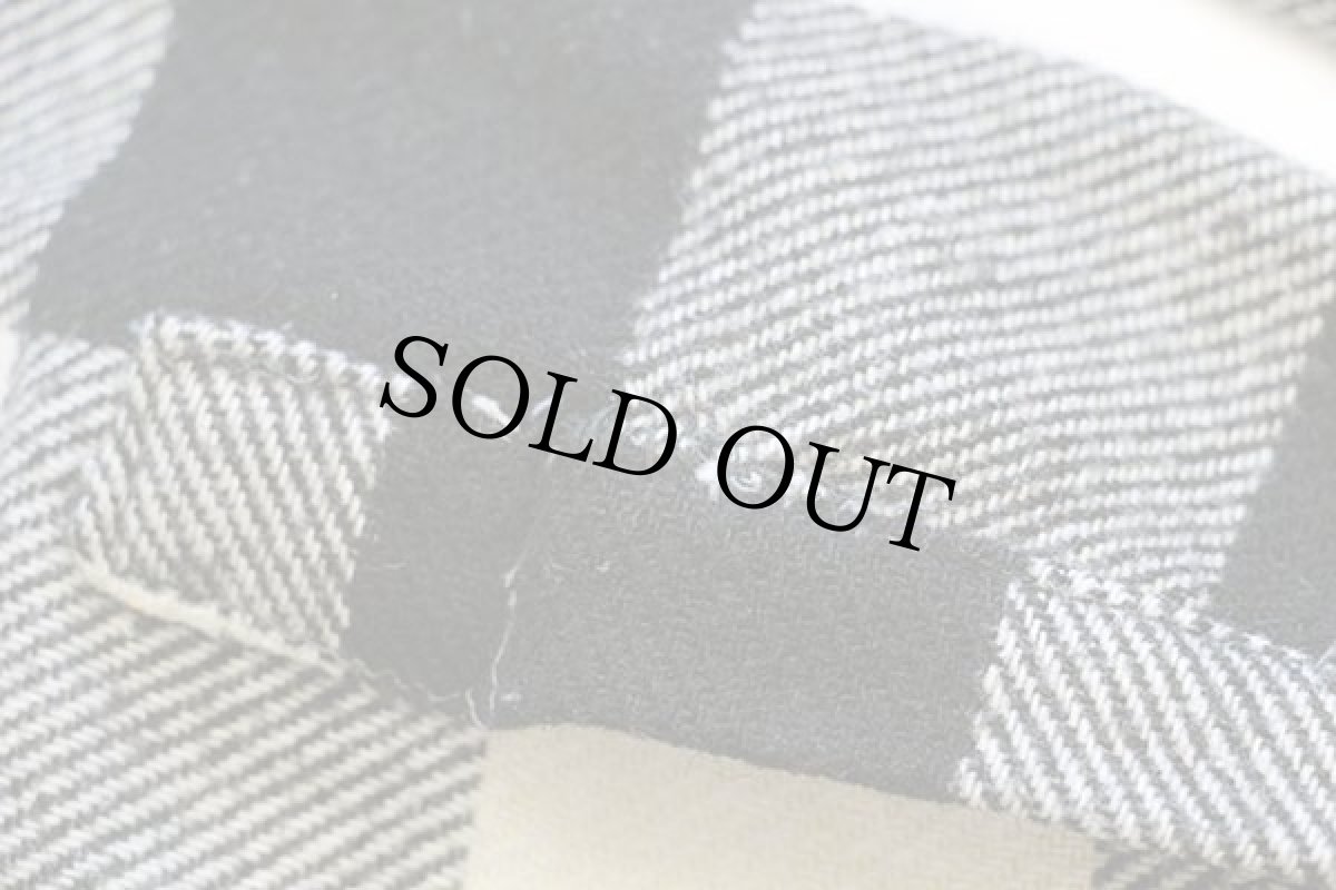 画像6: 90s イタリア製 By D バッファローチェック ウール混 シャツ 黒×白 L (6)