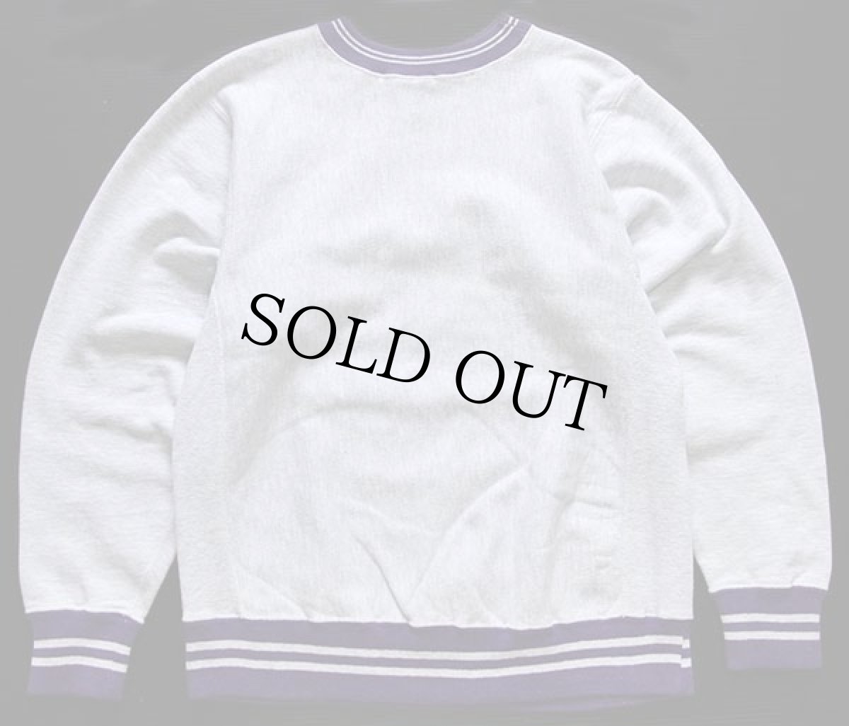 画像2: 90s USA製 Championチャンピオン スクリプト ビッグロゴ刺繍 リブライン リバースウィーブ スウェット 杢グレー×紫 M★80 (2)