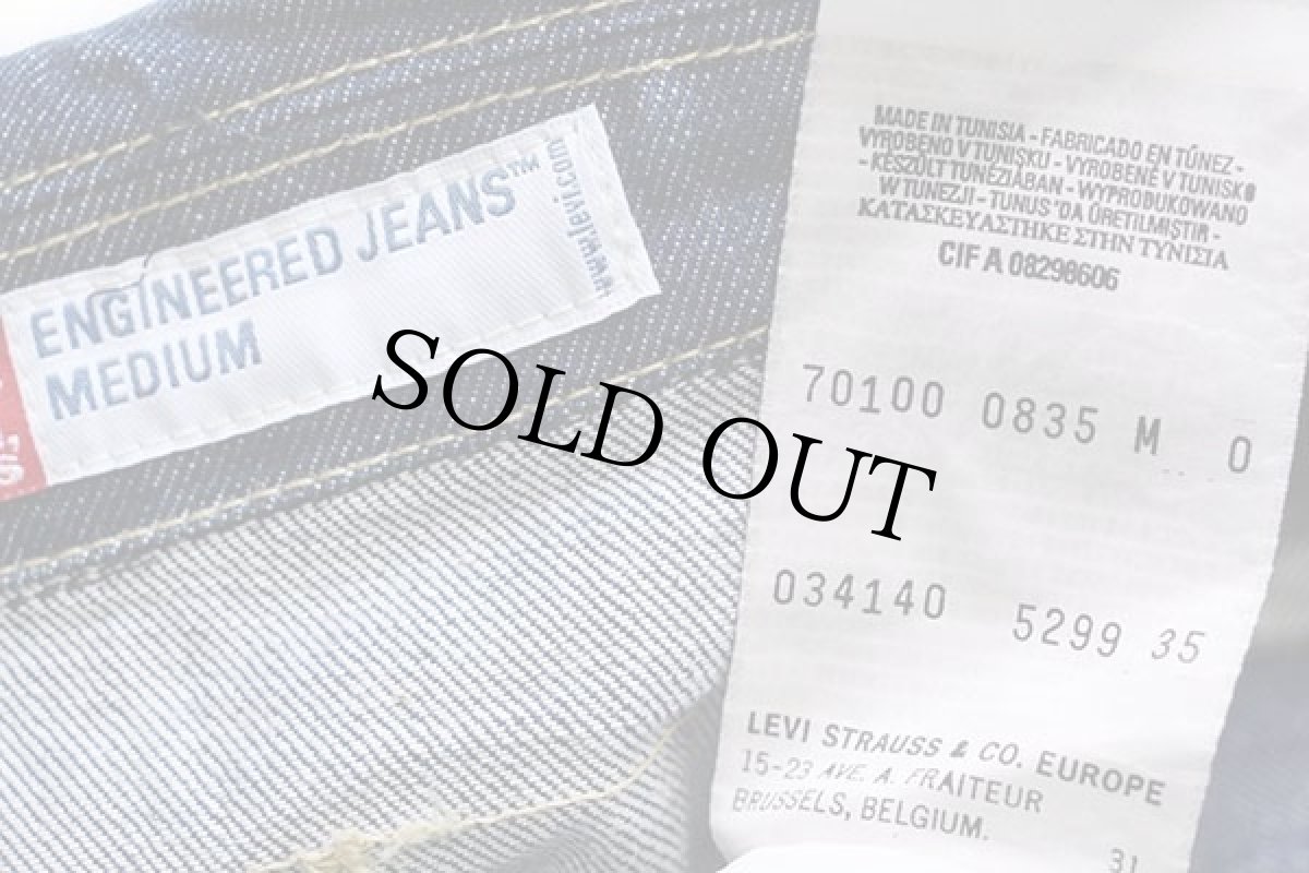 画像4: 00s Levi'sリーバイス ENGINEERED JEANS 70100 立体裁断 デニムジャケット M★ユーロ (4)