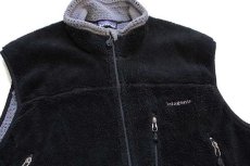 画像3: 00s USA製 patagoniaパタゴニア R4 POLARTEC フリースベスト 黒 L★刺繍ロゴ (3)