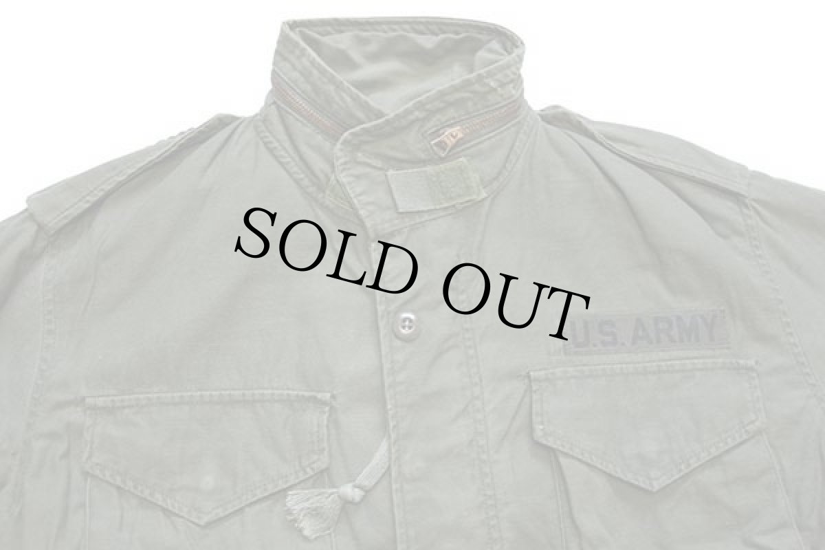 画像3: 80s 米軍 U.S.ARMY パッチ付き M-65 フィールドジャケット オリーブグリーン S-S (3)