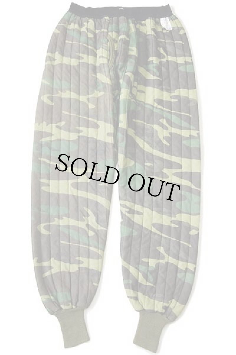 画像2: 80s USA製 Empire Insulated Wear ウッドランドカモ サーマルライナー キルティング ライナーパンツ M (2)