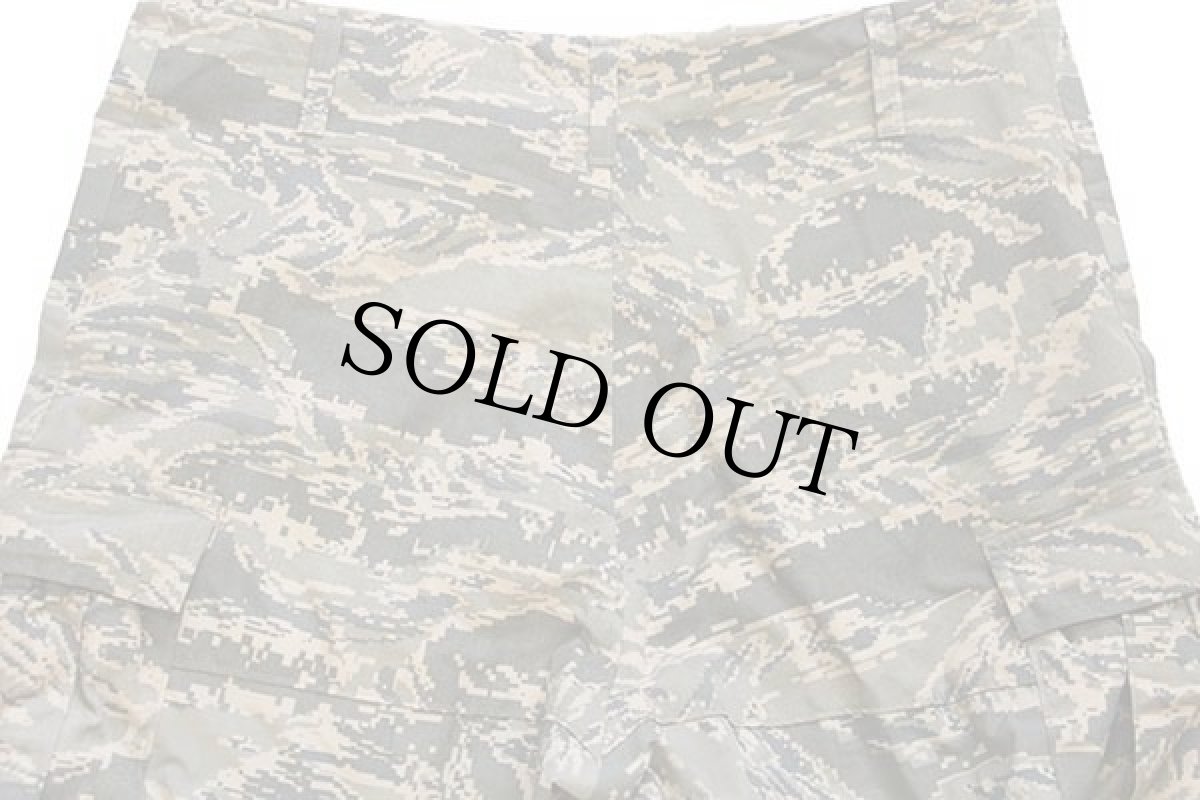 画像5: 00s 米軍 USAF APECS ABU デジタル タイガーカモ GORE-TEXゴアテックス ナイロン カーゴ オーバーパンツ M-R (5)