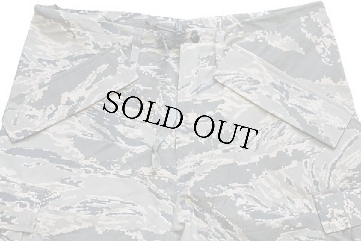 画像4: 00s 米軍 USAF APECS ABU デジタル タイガーカモ GORE-TEXゴアテックス ナイロン カーゴ オーバーパンツ S-S (4)