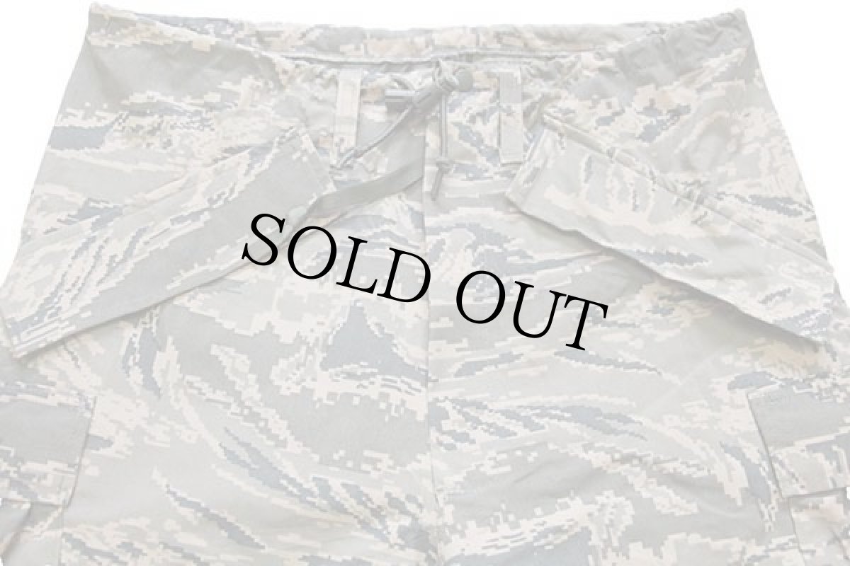 画像4: 00s 米軍 USAF APECS ABU デジタル タイガーカモ GORE-TEXゴアテックス ナイロン カーゴ オーバーパンツ S-R (4)