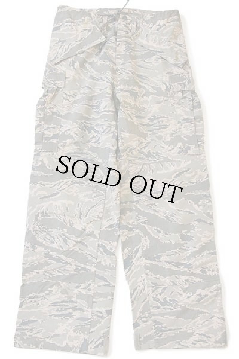 画像2: 00s 米軍 USAF APECS ABU デジタル タイガーカモ GORE-TEXゴアテックス ナイロン カーゴ オーバーパンツ S-R (2)