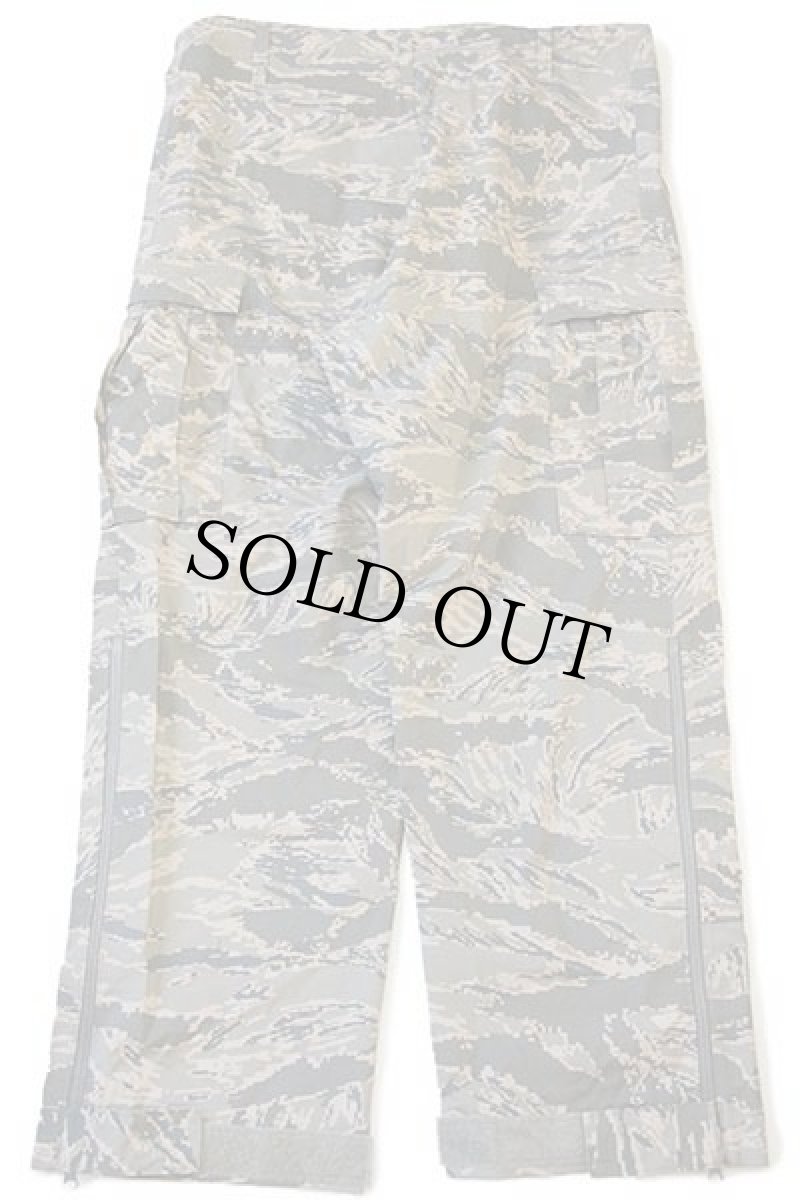 画像3: 00s 米軍 USAF APECS ABU デジタル タイガーカモ GORE-TEXゴアテックス ナイロン カーゴ オーバーパンツ M-R (3)