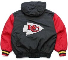 画像2: 90s PRO PLAYER NFL KANSAS CITY CHIEFS 刺繍 ツートン リバーシブル 中綿入り ナイロンパーカー 黒×赤 S (2)