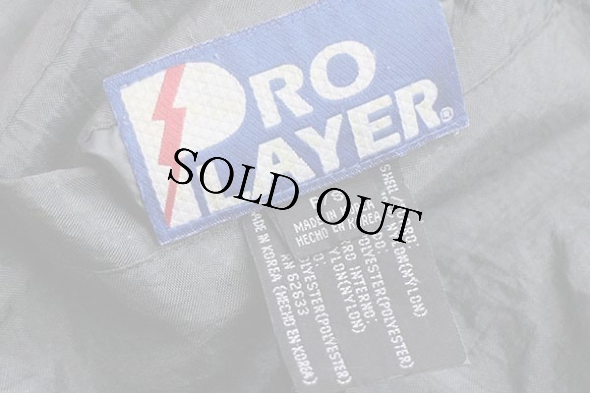 画像4: 90s PRO PLAYER NFL KANSAS CITY CHIEFS 刺繍 ツートン リバーシブル 中綿入り ナイロンパーカー 黒×赤 S (4)