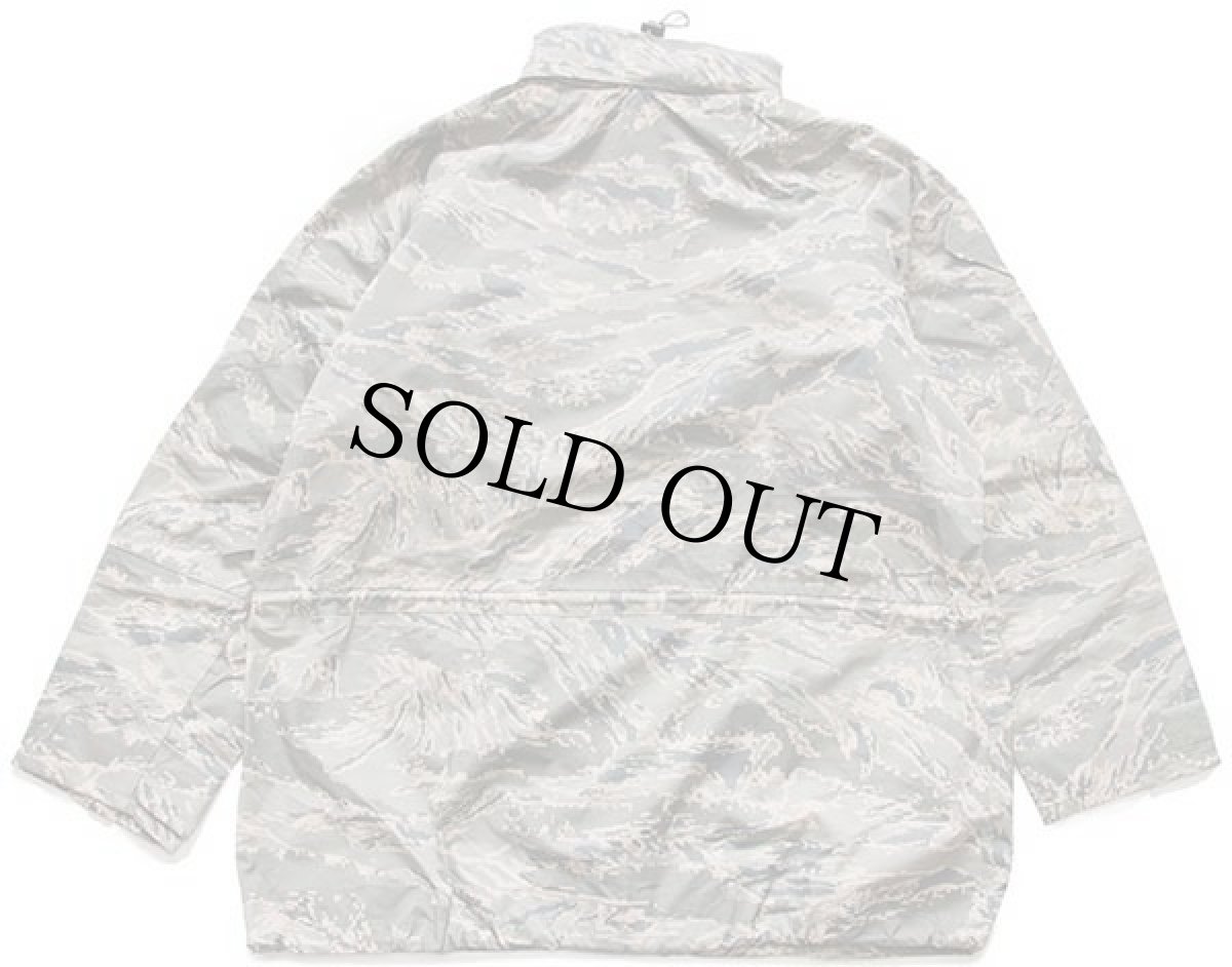 画像2: デッドストック★00s 米軍 USAF APECS ABU デジタル タイガーカモ GORE-TEXゴアテックスパーカー L-L (2)