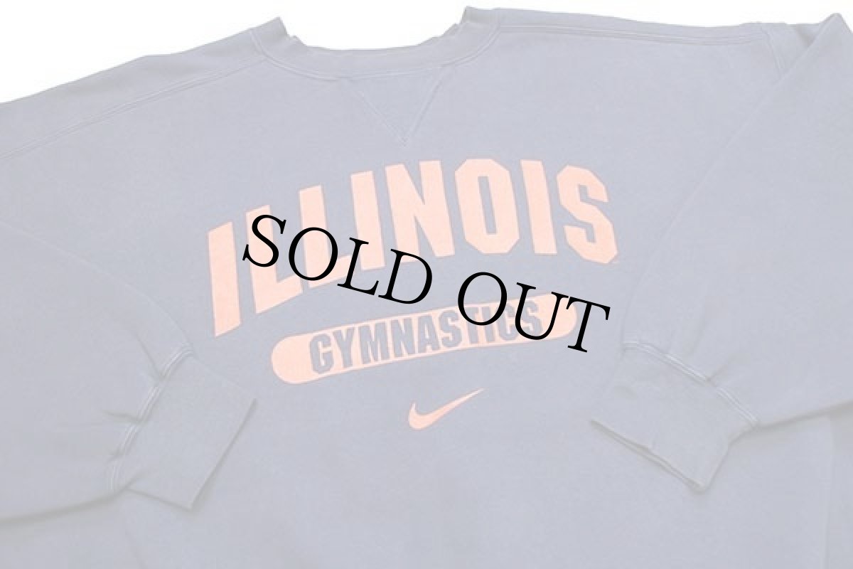 画像3: 00s NIKEナイキ ILLINOIS GYMNASTICS 前V スウェット 紺 XL (3)