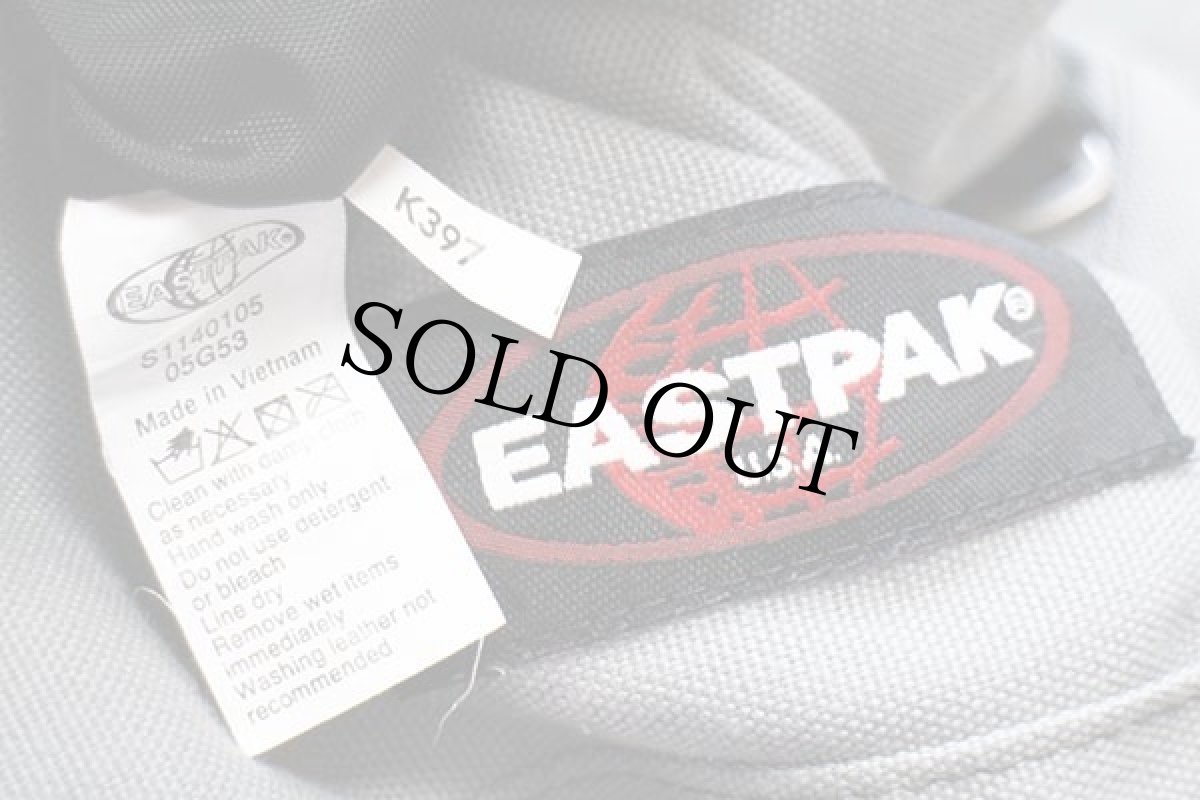 画像4: EASTPAKイーストパック アナーキー ロゴ 2WAY ナイロン ダッフルバッグ バックパック グリーングレー (4)