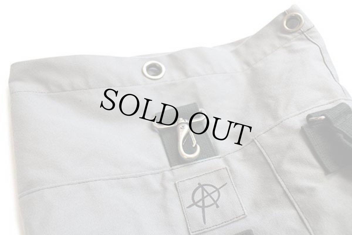 画像5: EASTPAKイーストパック アナーキー ロゴ 2WAY ナイロン ダッフルバッグ バックパック グリーングレー (5)