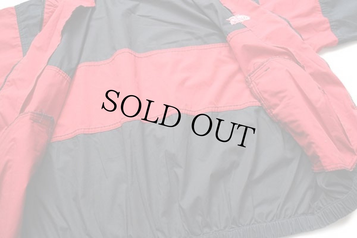 画像5: 90s Tri-Mountain Coca-Colaコカコーラ ロゴ刺繍 ツートン 切り替え ジャケット 黒×赤 XL (5)