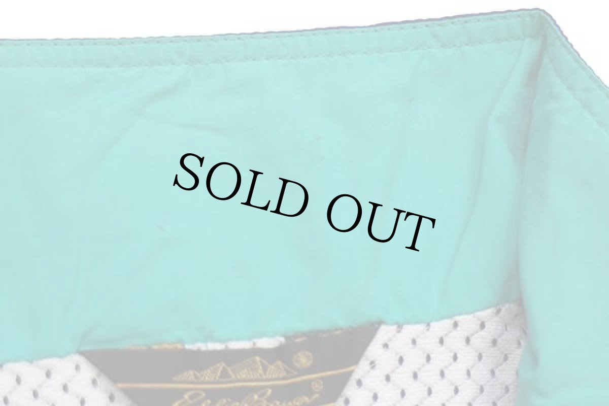 画像6: 80s USA製 EddieBauerエディーバウアー ロゴ刺繍 Hydrofil ナイロンジャケット 青紫 L (6)