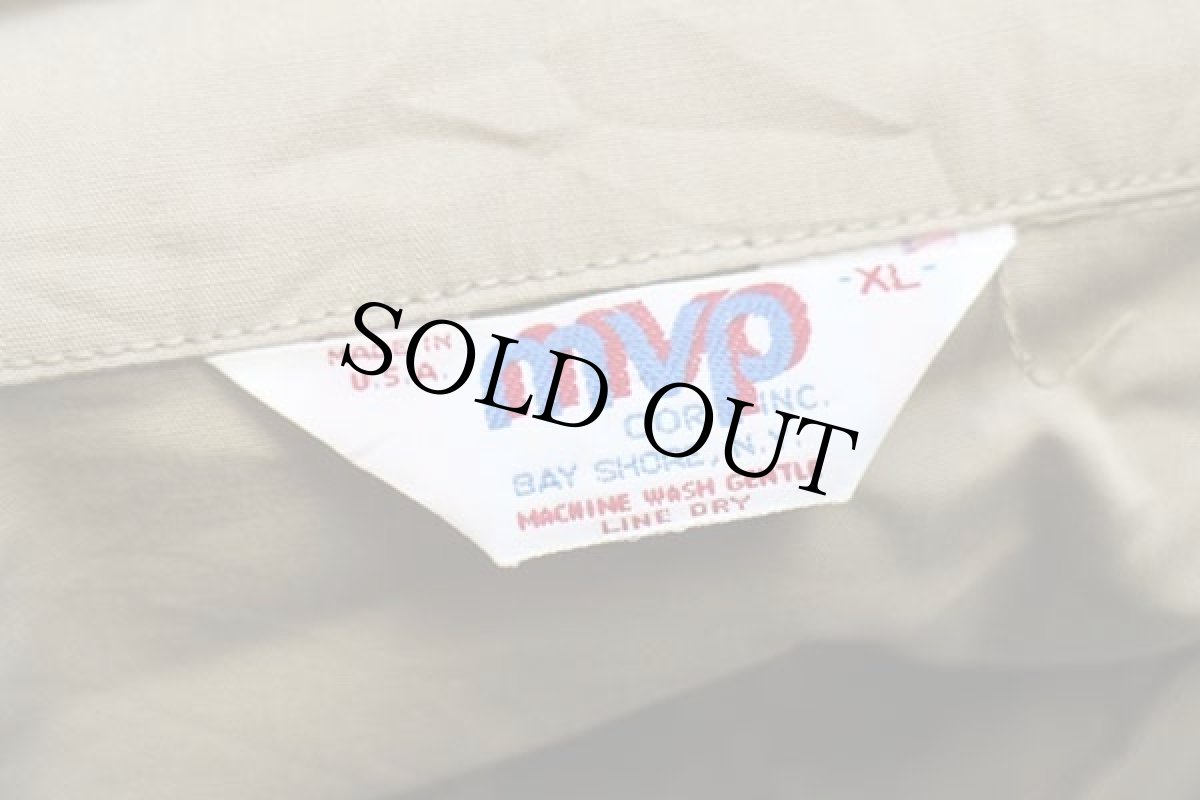 画像4: 80s USA製 MVP NBC ワンポイント ロゴ刺繍 ジャケット カーキ XL (4)