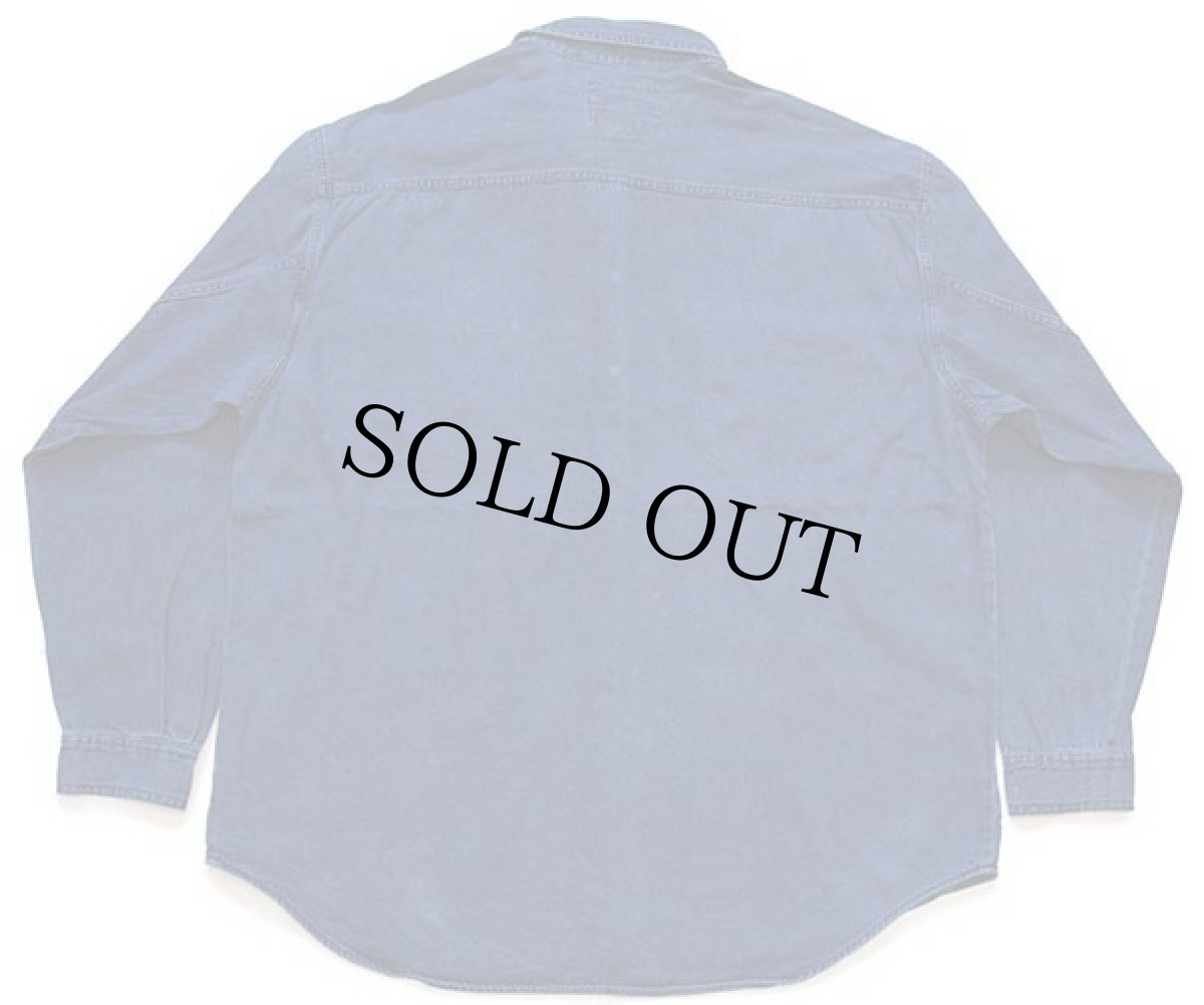 画像2: 90s Levi'sリーバイス カラーデニムシャツ 後染め 紺 XL (2)