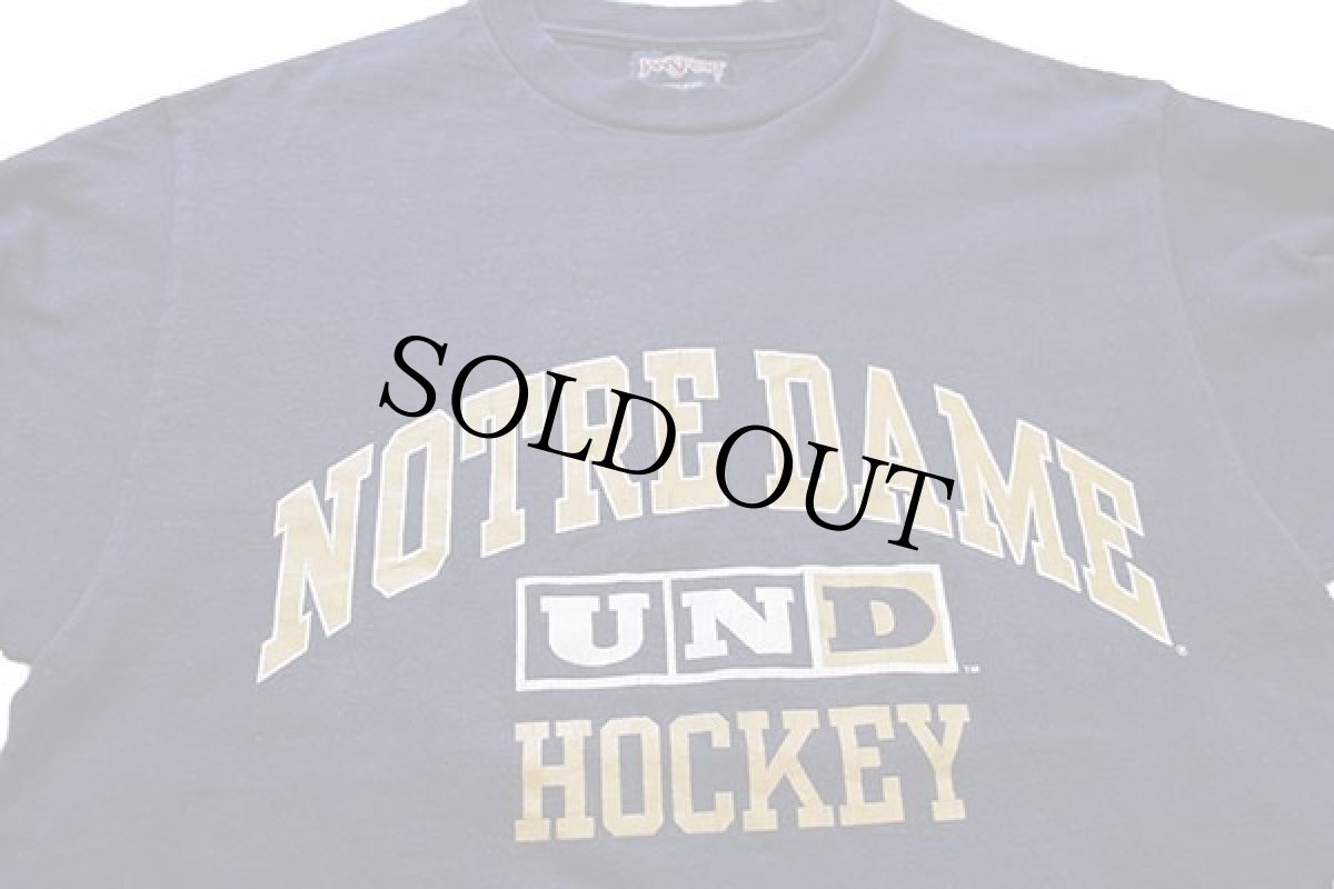 画像3: 90s USA製 JANSPORTジャンスポーツ NOTRE DAME HOCKEY コットン 長袖Tシャツ 紺 S (3)