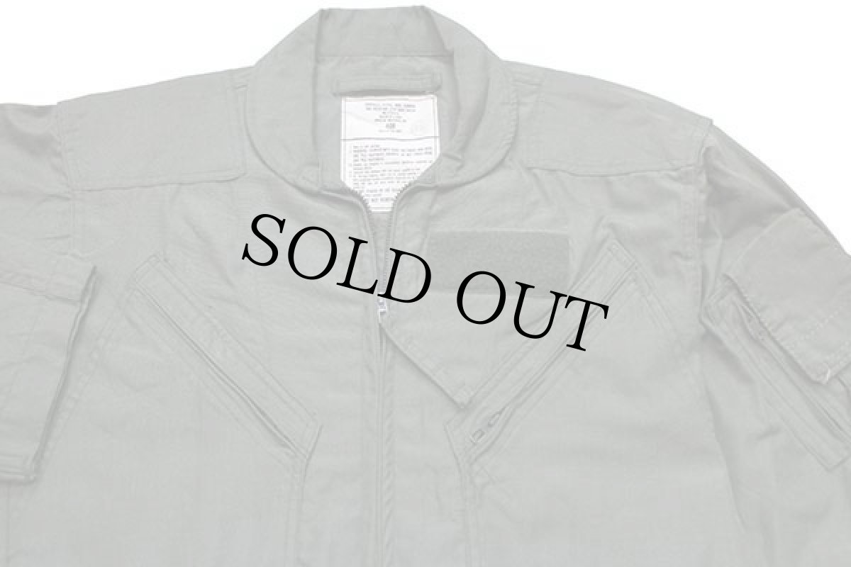 画像4: 80s 米軍 CWU-27/P カバーオール アラミド フライトスーツ セージグリーン 40R★04 つなぎ (4)