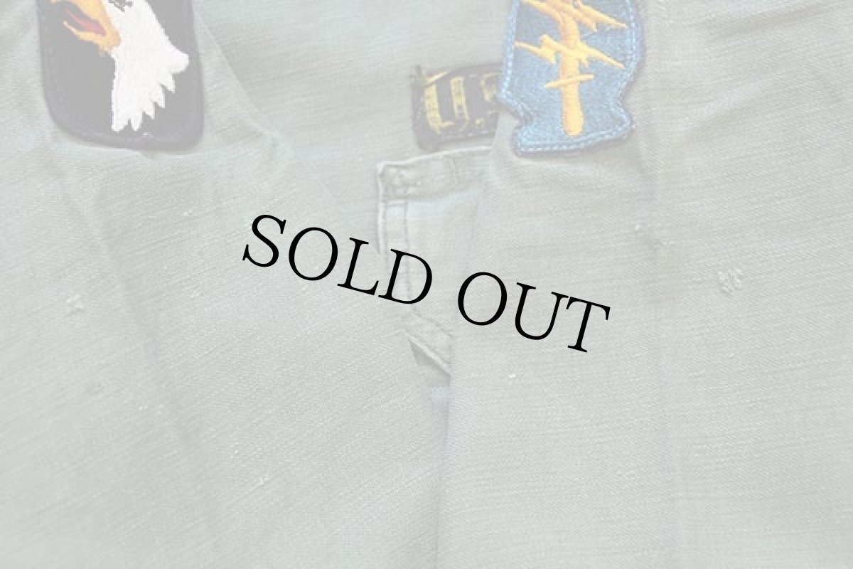 画像5: 60s 米軍 U.S.ARMY AIRBONE パッチ付き コットンサテン ユーティリティシャツ オリーブグリーン (5)