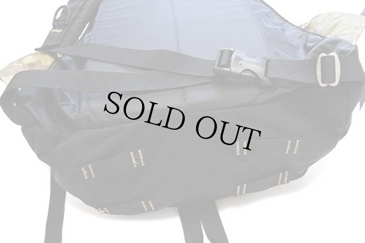 画像4: 00s USA製 GREGORYグレゴリー 銀文字タグ マルチカム デイパック★リュックサック (4)