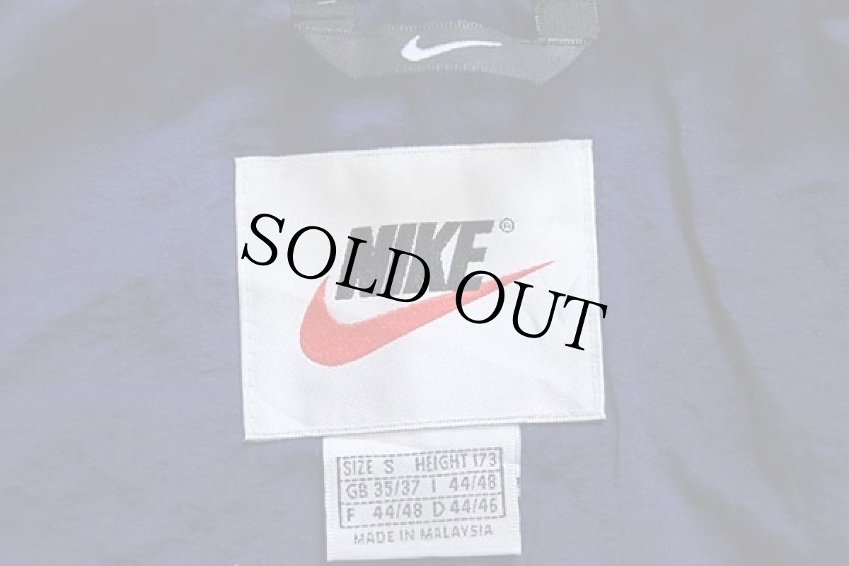 画像4: 90s NIKEナイキ ビッグロゴ ツートン ナイロンジャケット 紺×白 S (4)