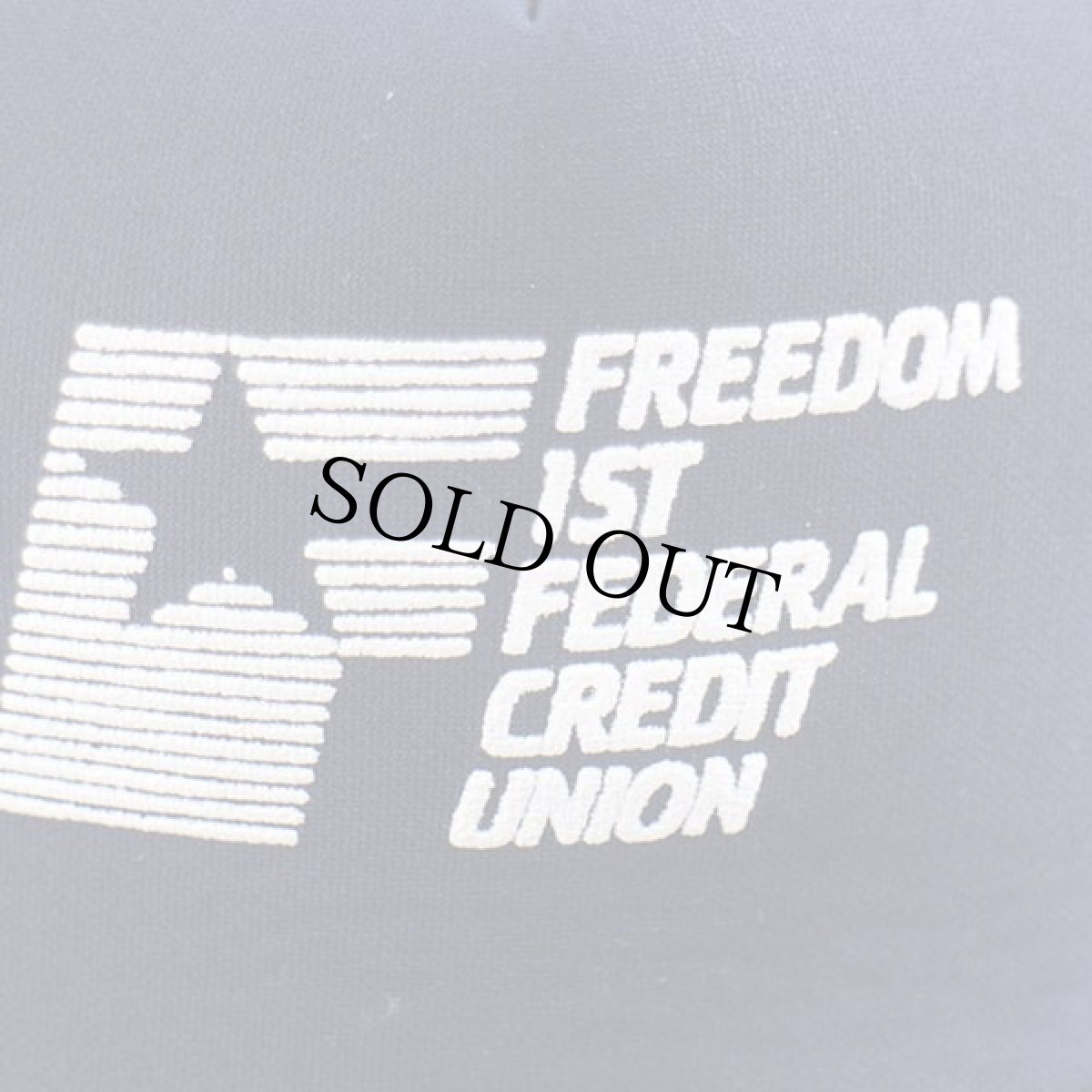 画像4: FREEDOM 1ST FEDERAL CREDIT UNION ロゴ 発泡プリント メッシュキャップ 紺 (4)