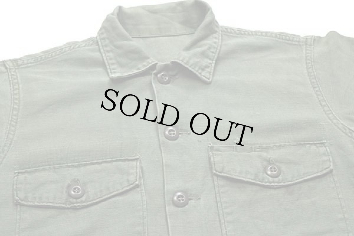 画像3: 70s 米軍 U.S.ARMY 半袖 コットンサテン ユーティリティシャツ カスタム ボロ オリーブグリーン (3)