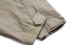 画像8: 12 米軍 CWU-27/P カバーオール NOMEX フライトスーツ デザートタン 40R★つなぎ (8)