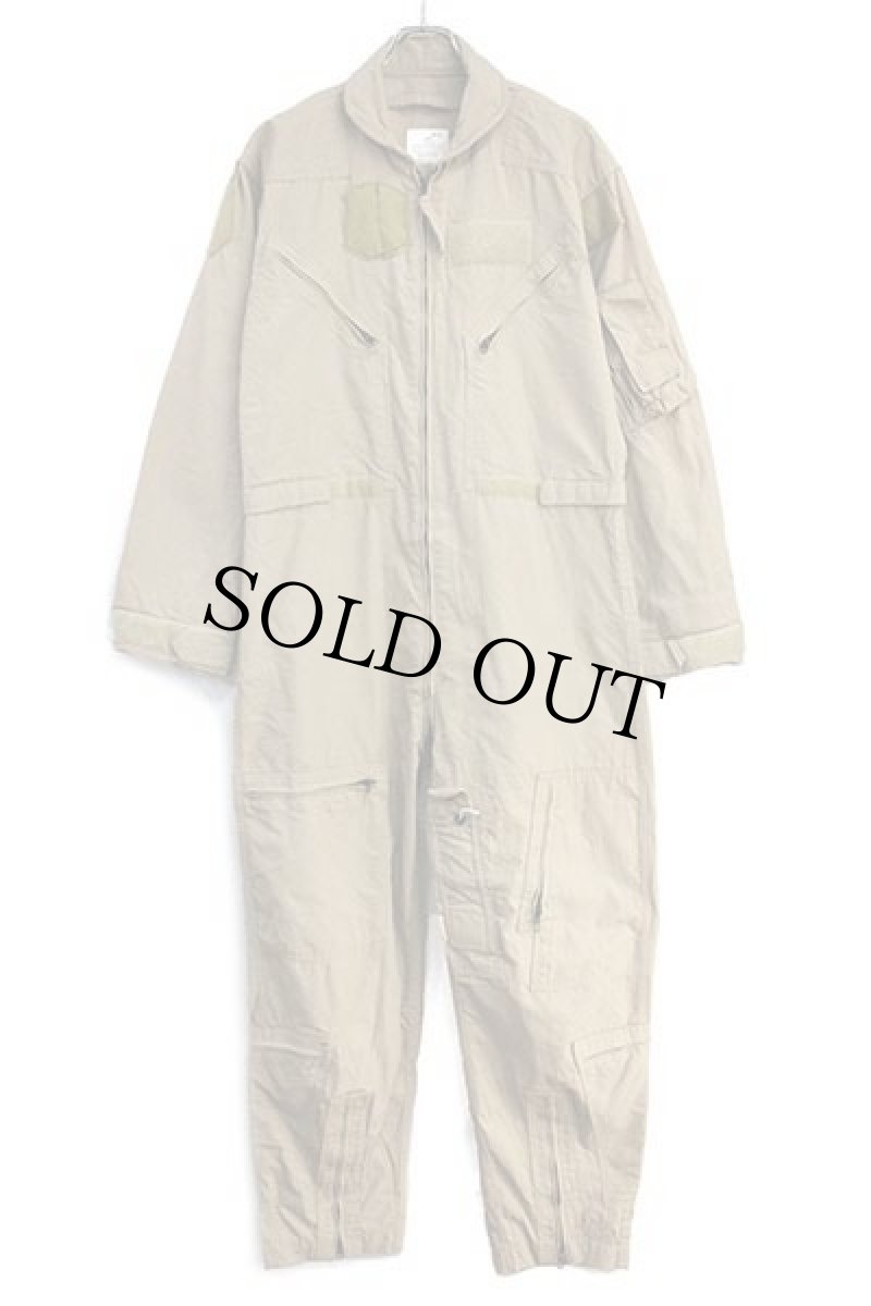 画像2: 12 米軍 CWU-27/P カバーオール NOMEX フライトスーツ デザートタン 40R★つなぎ (2)